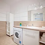 Homely Place 3*