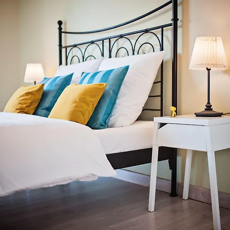 Homely Place 3* Poznań