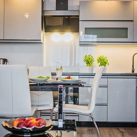 Hotel Homely Place 3*