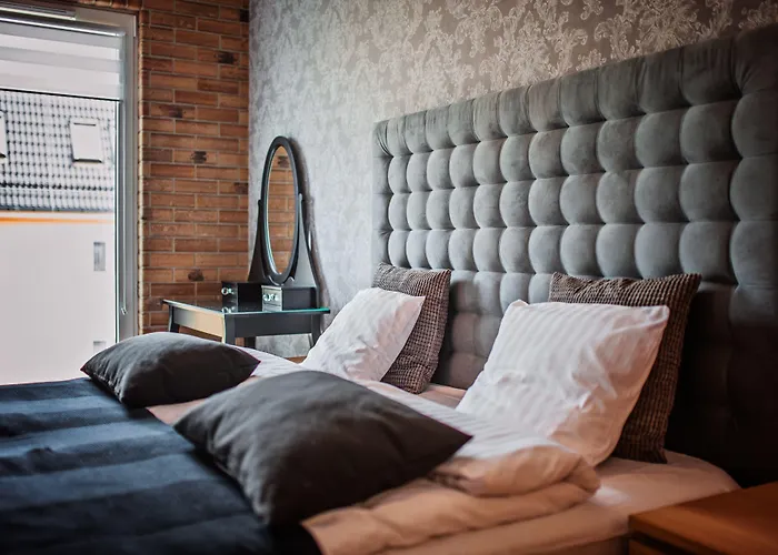 Homely Place Hotell Poznań